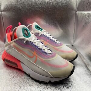 Size 8.5 Nike Air Max 2090‎ White Hyper Orange on Dust Womens Shoes CZ1516-100